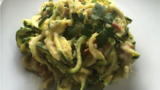 ZOODLES WITH CAULIFLOWER ALFREDO SAUCE